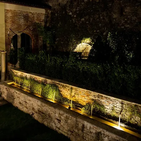 Palazzo Fauzone Relais Bed & Breakfast