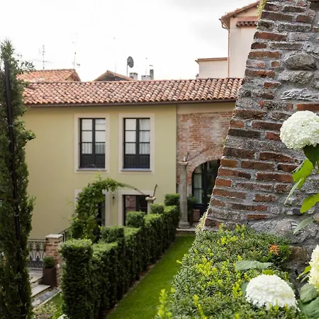 Bed & Breakfast Palazzo Fauzone Relais *