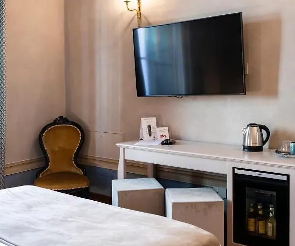 Palazzo Fauzone Relais &