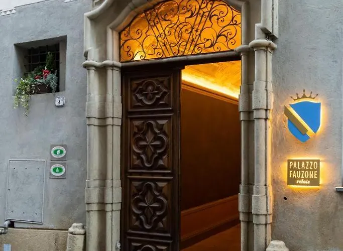 Palazzo Fauzone Relais & Bed and breakfast 4*